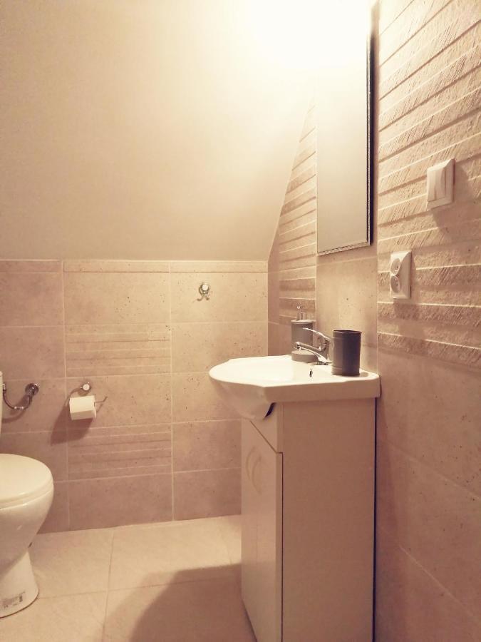 Chrzaszczewo Widokowe Wzgorze 2 Apartment Uherce Mineralne Exterior photo